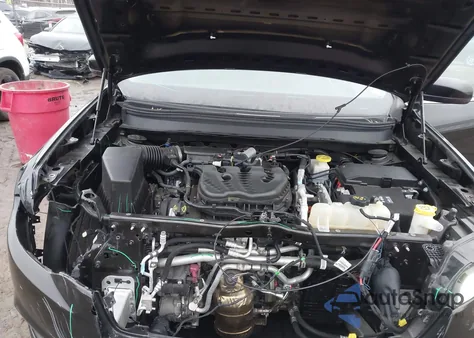 2020 Jeep Cherokee Latitude Plus 4X4 z USA, uszkodzony, nr VIN 1C4PJMLX6LD524763